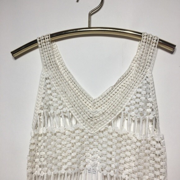 Lucy Paris Ivory Crotchet Pebble Lace Midi Dress M NWT - Picture 3 of 7